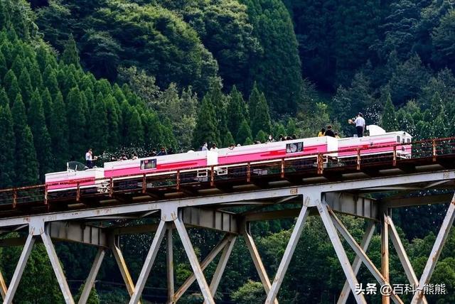 “骨汤火车”来了！天照大神铁路高千穗町汽油味观光线